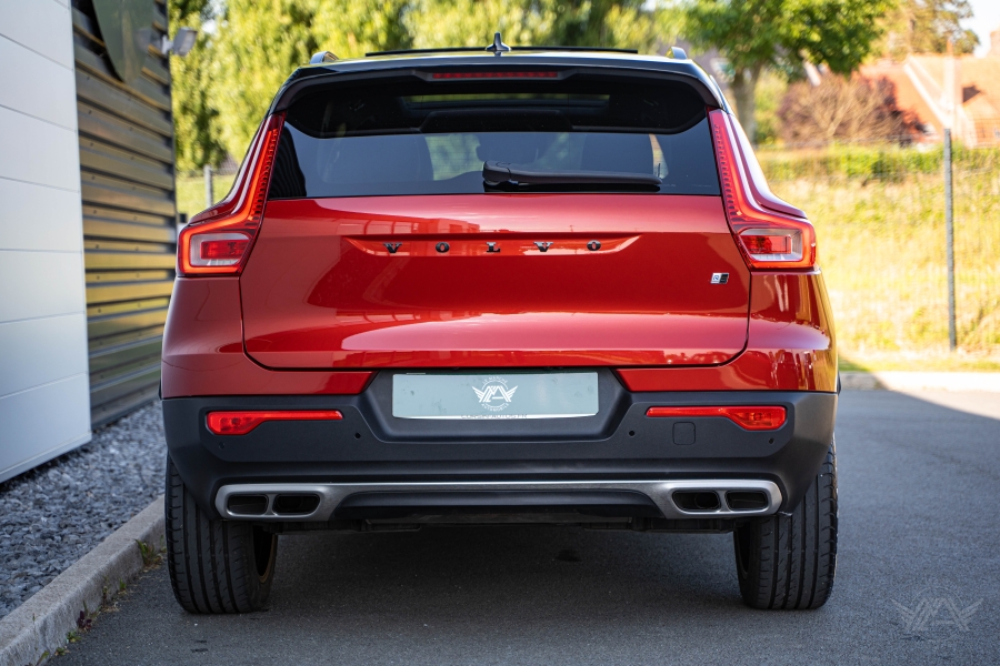 Volvo XC40 D4 AWD 190 R-DESIGN GEARTRONIC 8