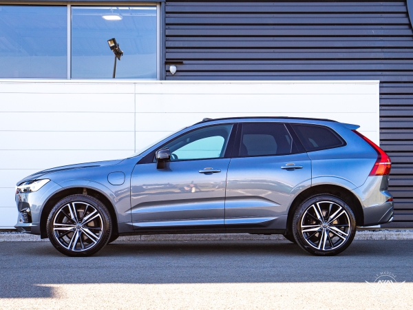 Volvo XC60 T8 AWD 390 Ch R-Design GEARTRONIC8